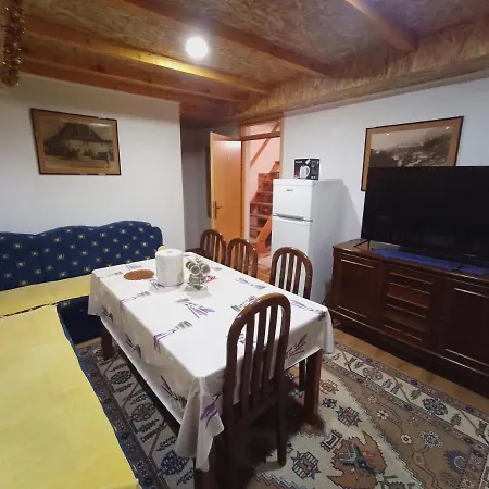 Luna 2 Dvoetazni Holiday home Travnik